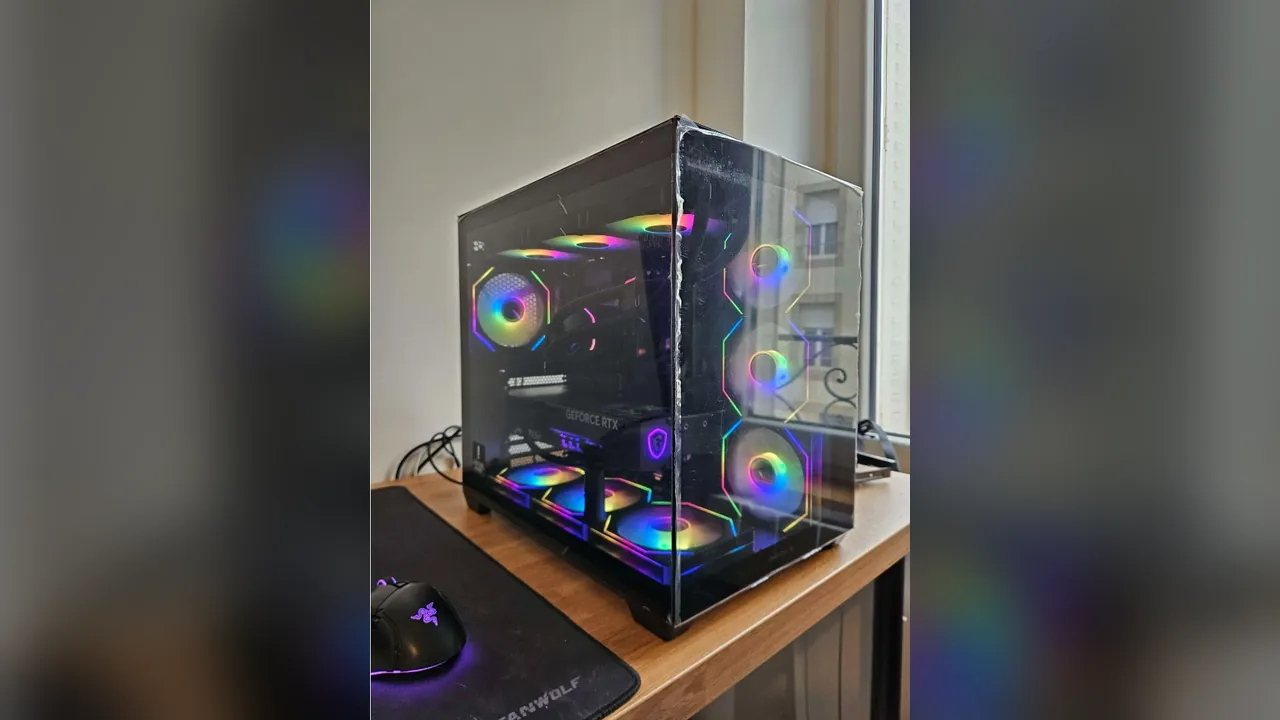 PC gamer monté par TechNancy : boîtier panoramique vitré, ventilateurs ARGB arc-en-ciel et carte graphique MSI GeForce RTX